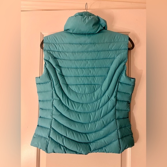 Be Blanc Noir women’s puffer vest. Size medium - Picture 2 of 3